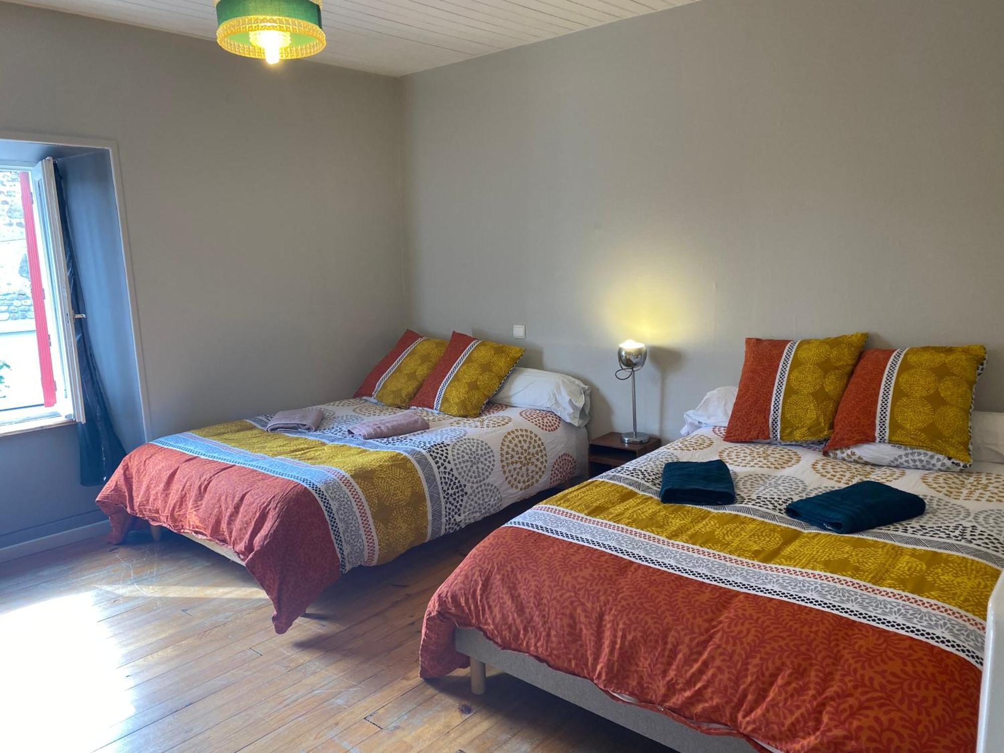 Chambre D Hotes Chez Dany Maowmaow Et Garfield Bed & Breakfast Bellevue-la-Montagne Luaran gambar